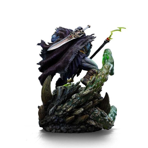 Figurita Maestros del Universo 1/10 Art Scale Deluxe Skeletor Desatado 23 cm