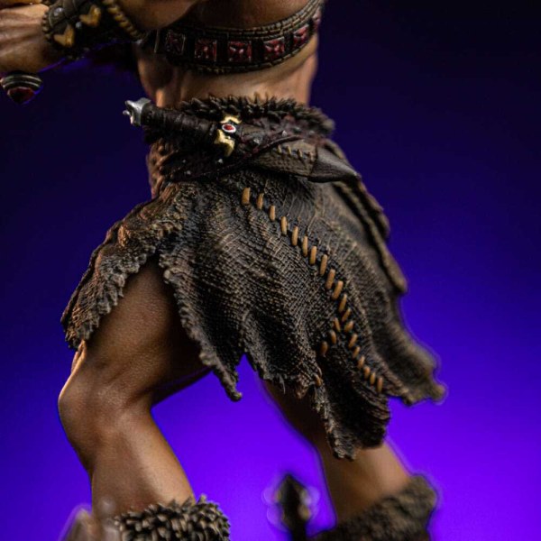 Figurita Maestros del Universo 1/10 Art Scale Deluxe He-Man Desatado 34 cm