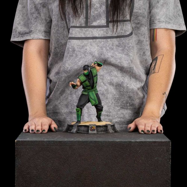 Estatuilla de 1:10 Scale Reptile 20 cm