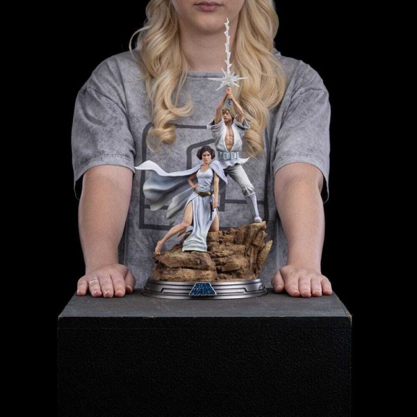 Estatuilla de Star Wars 1:10 Deluxe Art Scale Luke y Leia 41 cm