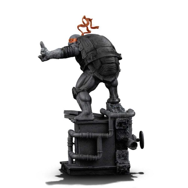 Estatuilla de las 1:10 Scale Michelangelo Variante Blanco y Negro 26 cm