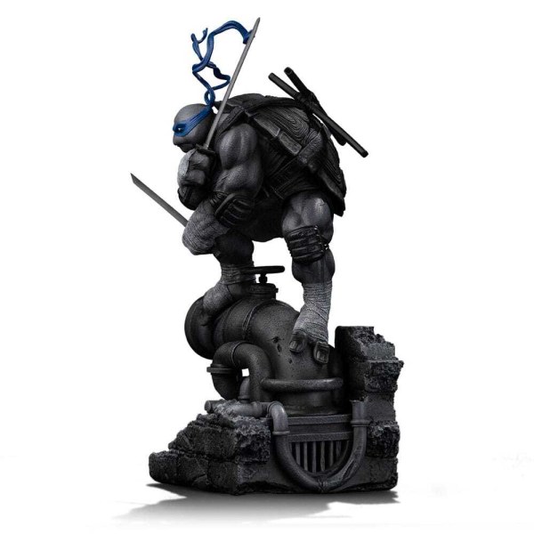 Estatuilla de las 1:10 Scale Leonardo Variante Blanco y Negro 26 cm