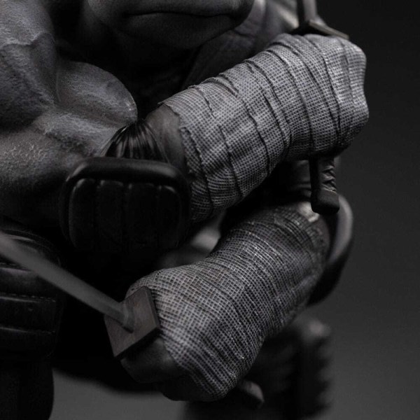 Estatuilla de las 1:10 Scale Leonardo Variante Blanco y Negro 26 cm