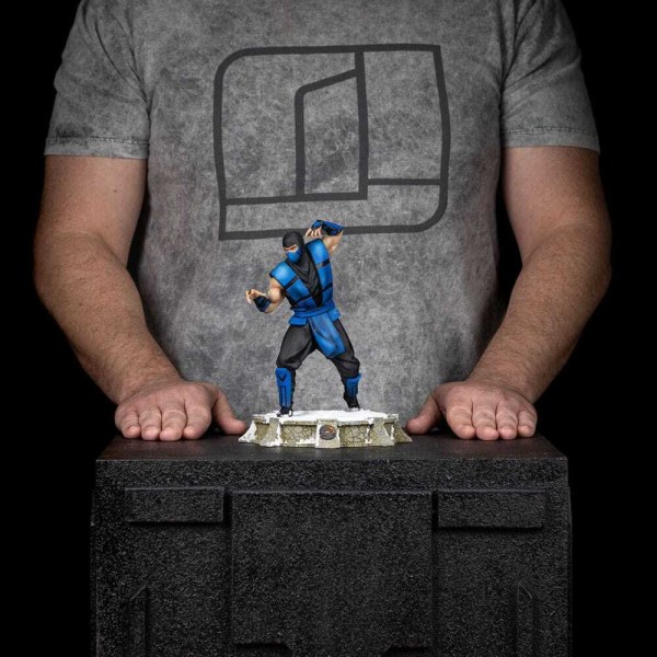 Estatuilla de Mortal Kombat a escala 1/10 de Sub-Zero (Colección Ninjas)