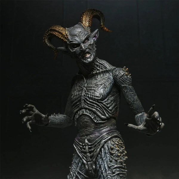 FIGURA ACCIÓN DEFINITIVA DE MALTHUS EL DEMONIO - NECA EL UNIVERSO DEL CONJURO