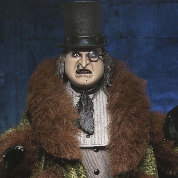 FIGURA DE ACCIÓN VESTIDA EL PINGÜINO - NECA BATMAN RETURNS