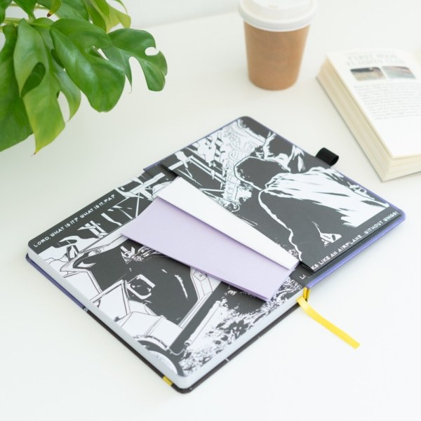 CUADERNO PREMIUM A5 CON LÁPIZ PROYECTOR - REGRESO AL FUTURO