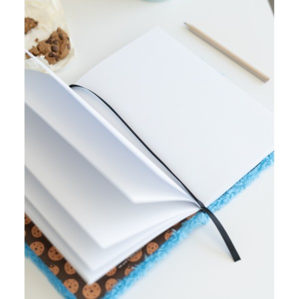 CUADERNO PREMIUM A5 DE PELUCHE - PLAZA SÉSAMO
