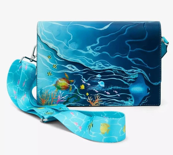 BOLSO BANDOLERA EXCLUSIVO WATER FLOW - DISNEY LOUNGEFLY VAIANA