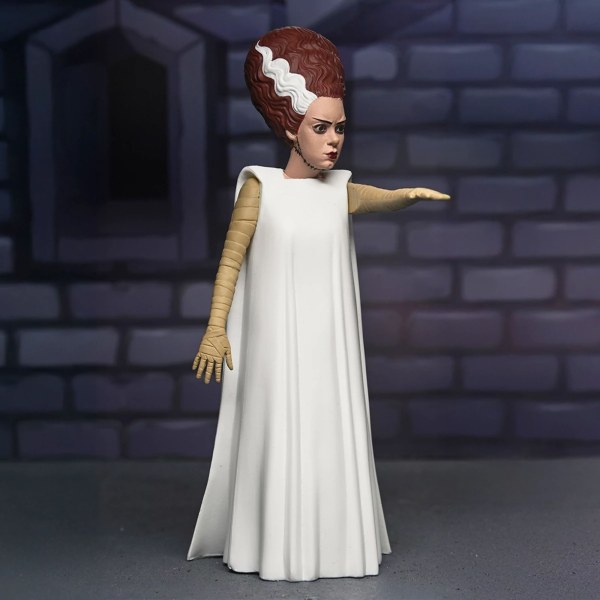 Figura de acción de 6 pulgadas de Universal Monsters – Toony Terrors – La novia de Frankenstein