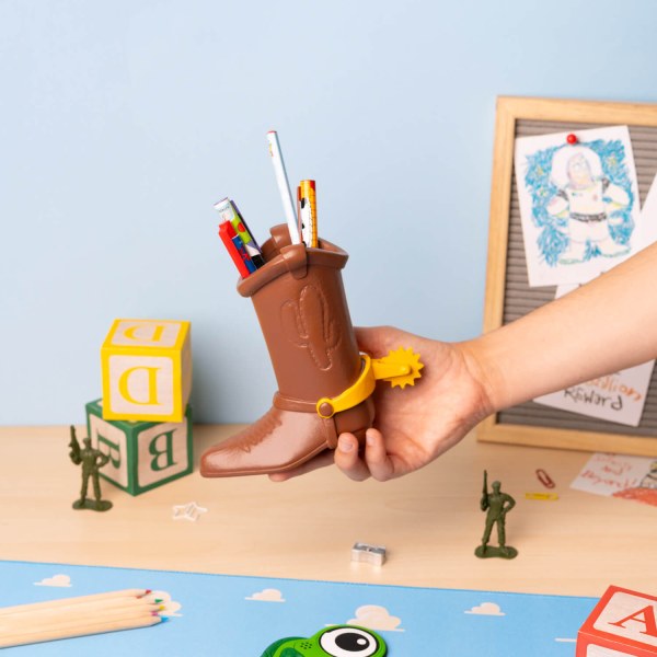 Portalápices con forma de bota de Woody de Toy Story y set de Artículos De Papelería – 16 cm