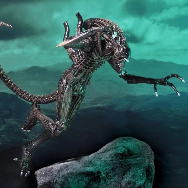 ALIEN - FIGURA DE ACCIÓN 7" - ULTIMATE ALIENS WARRIOR 1986 (MARRÓN)
