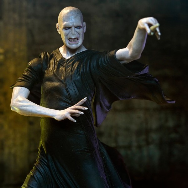 HARRY POTTER - FIGURA DE ACCIÓN ESCALA 7" - COLECCIÓN LEGACY - VOLDEMORT