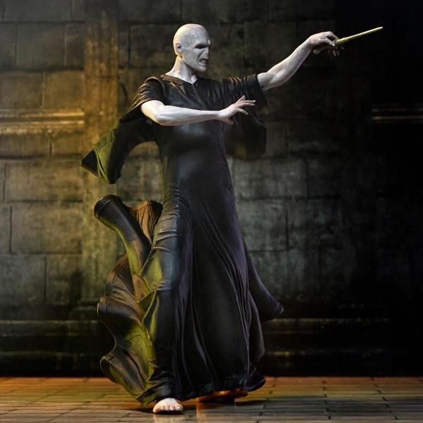 HARRY POTTER - FIGURA DE ACCIÓN ESCALA 7" - COLECCIÓN LEGACY - VOLDEMORT