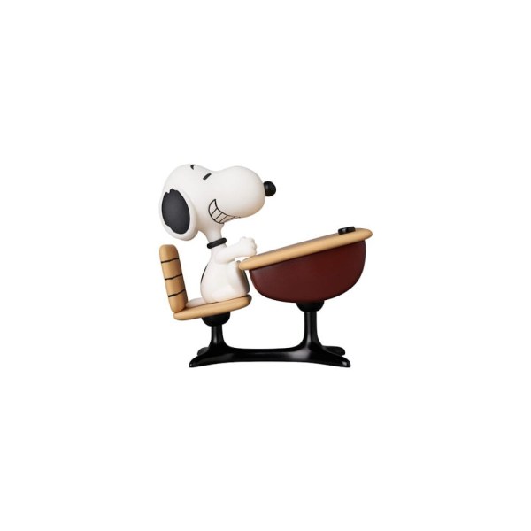 mini figura Medicom UDF serie 18 Snoopy con escritorio 9 cm - Peanuts