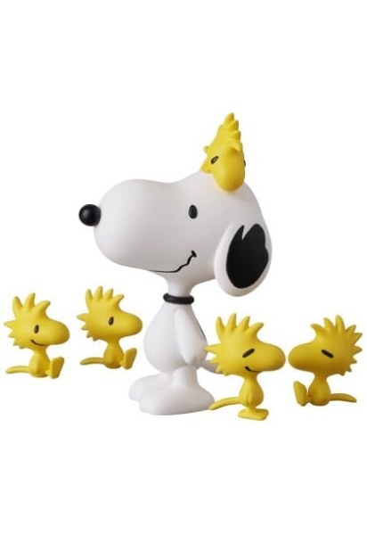 mini figura Medicom UDF serie 19 La felicidad es tener a todos tus amigos 8 cm - Peanuts