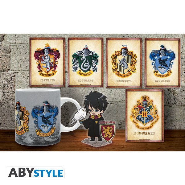 HARRY POTTER - Pack Taza 320 ml + Acryl® + Postales "Hogwarts"
