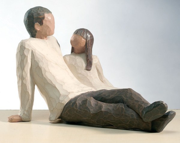 FATHER AND DAUGHTER WILLOW TREE FIGURINE