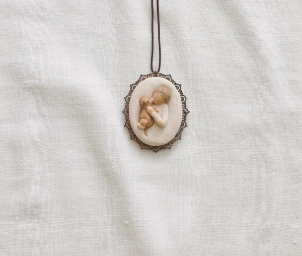 ADORNO DE BONDAD ( NIÑO ) - SAUCE