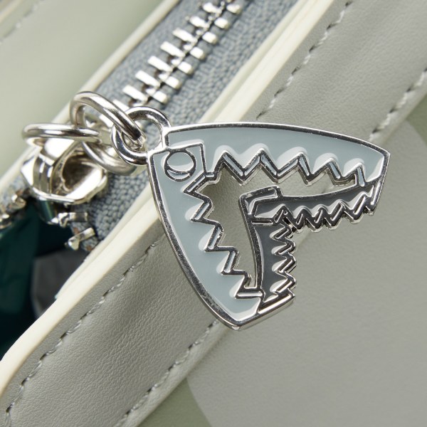 BOLSO BANDOLERA LOCK, SHOCK & BARREL BAÑERA - DISNEY LOUNGEFLY