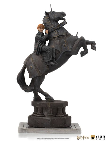 RON WEASLEY TABLERO DE AJEDREZ DE LOS MAGOS ART SCALE - HARRY POTTER