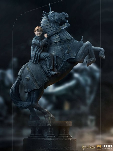 RON WEASLEY TABLERO DE AJEDREZ DE LOS MAGOS ART SCALE - HARRY POTTER