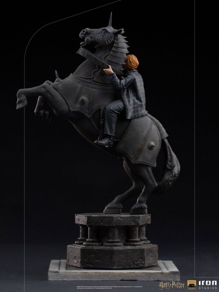RON WEASLEY TABLERO DE AJEDREZ DE LOS MAGOS ART SCALE - HARRY POTTER