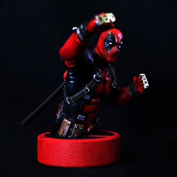 BUSTO DE DEADPOOL - MARVEL