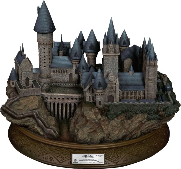 Colegio HOGWARTS de Magia y Hechicería 32 cm EDICIÓN LIMITADA - HARRY POTTER MASTERCRAFT
