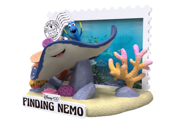 DIORAMA BUSCANDO NEMO - ETAPA D DEL 100 ANIVERSARIO DE DISNEY