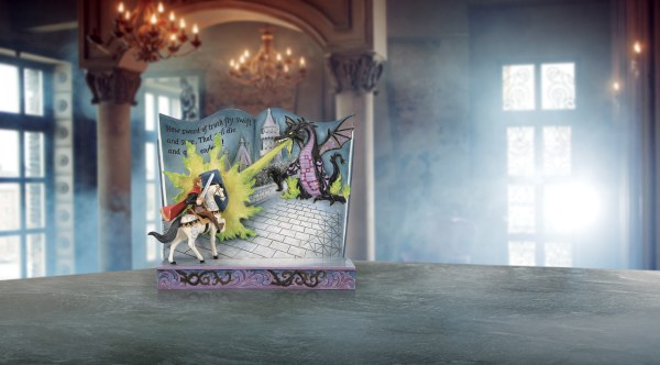 STORYBOOK EL PRÍNCIPE FELIPE Y EL DRAGÓN MALÉFICA - DISNEY TRADITIONS