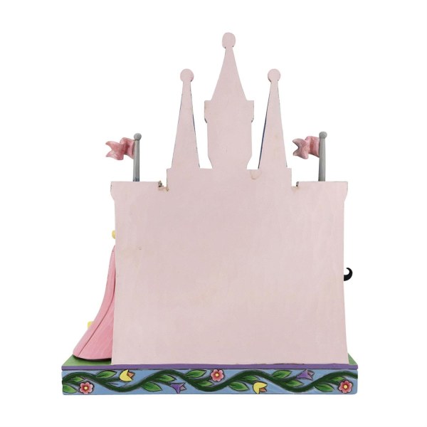 LAS PRINCESAS POSAN FRENTE AL CASTILLO - DISNEY TRADITIONS