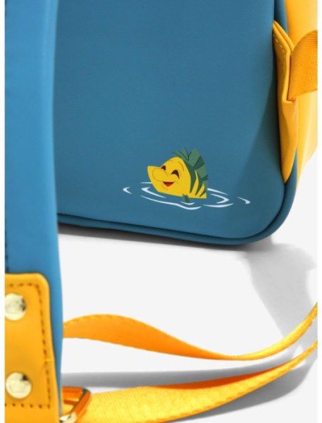MINI MOCHILA LA SIRENITA ARIEL & ERIC EN LA PLAYA - DISNEY LOUNGEFLY