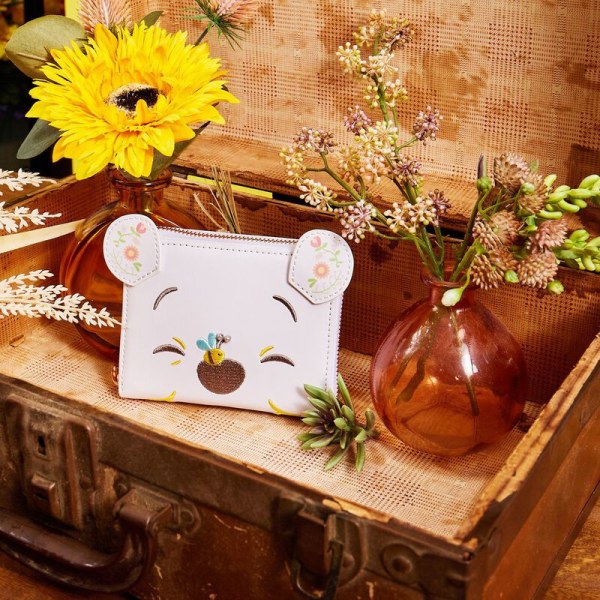 BILLETERA WINNIE THE POOH COSPLAY FOLK FLORAL - DISNEY LOUNGEFLY